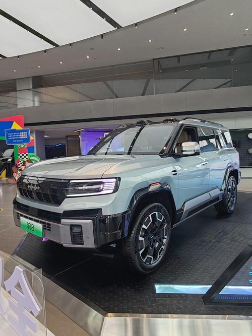 重庆彭水县蓝创海企业管理咨询比亚迪方程豹硬派越野的爆款，英菲尼迪35周年与你共成长